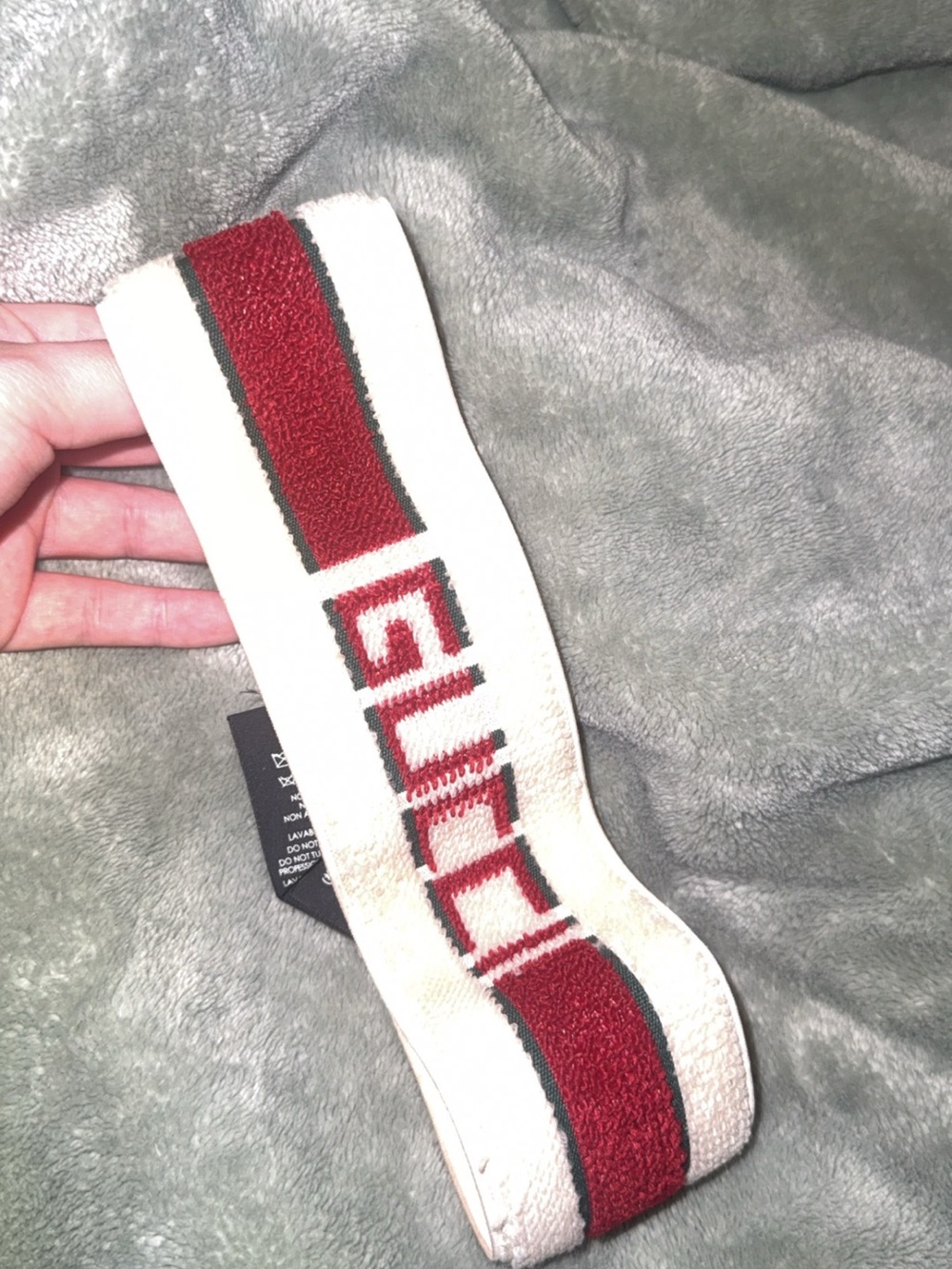Gucci cream knit strap with red and dark green stripe